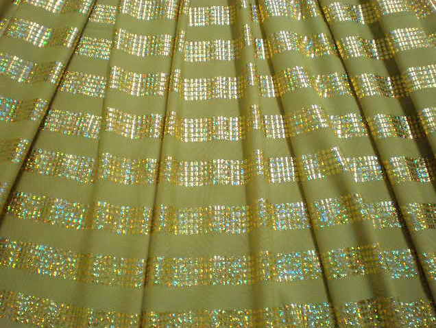 1.Golg-Gold Hologram Stripes